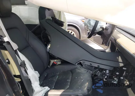 2023 Tesla Model 3 Rear-Wheel Drive z USA, uszkodzony, nr VIN 5YJ3E1EA7PF593552